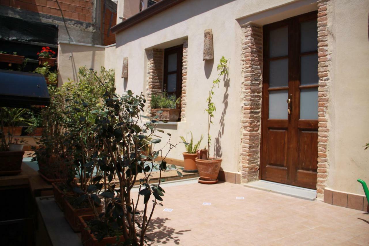 Due Sicilie Maison De Charme Casalvecchio Siculo Exterior foto